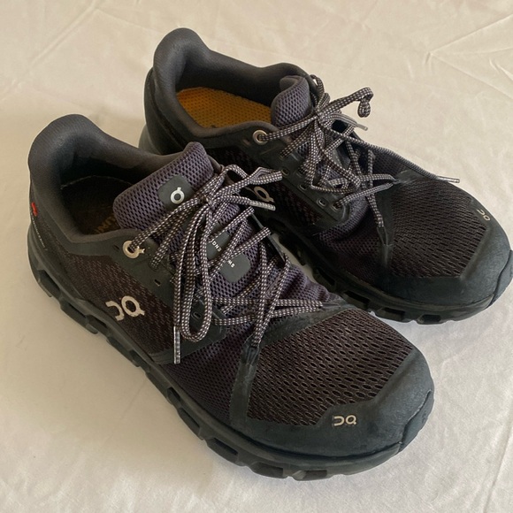 On Running Shoes - ON running shoes